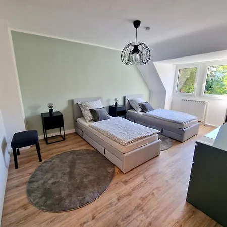 Zentrale In Nur 0,3 Km Zur * Wuppertal